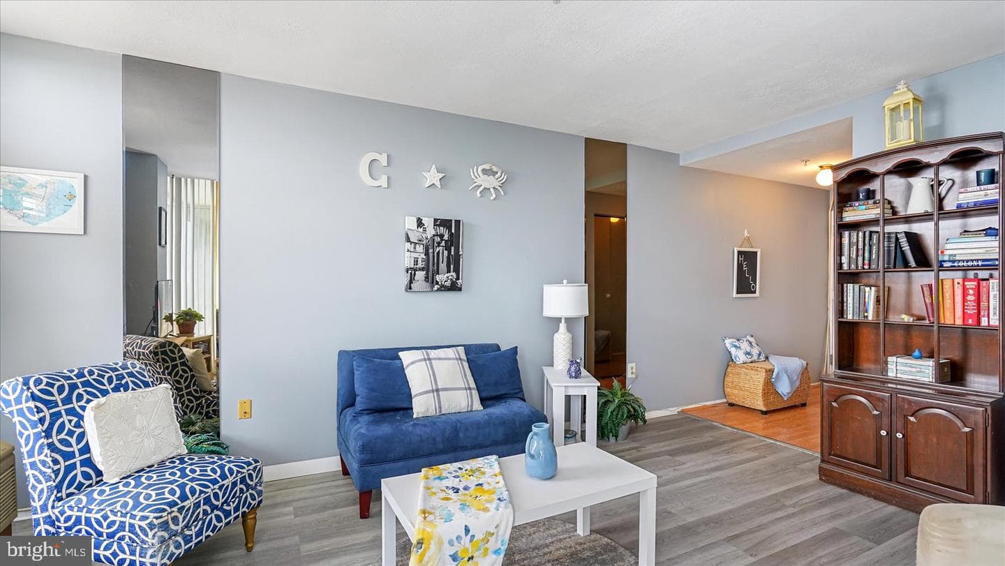 28 Allegheny Avenue #2505 photo 4