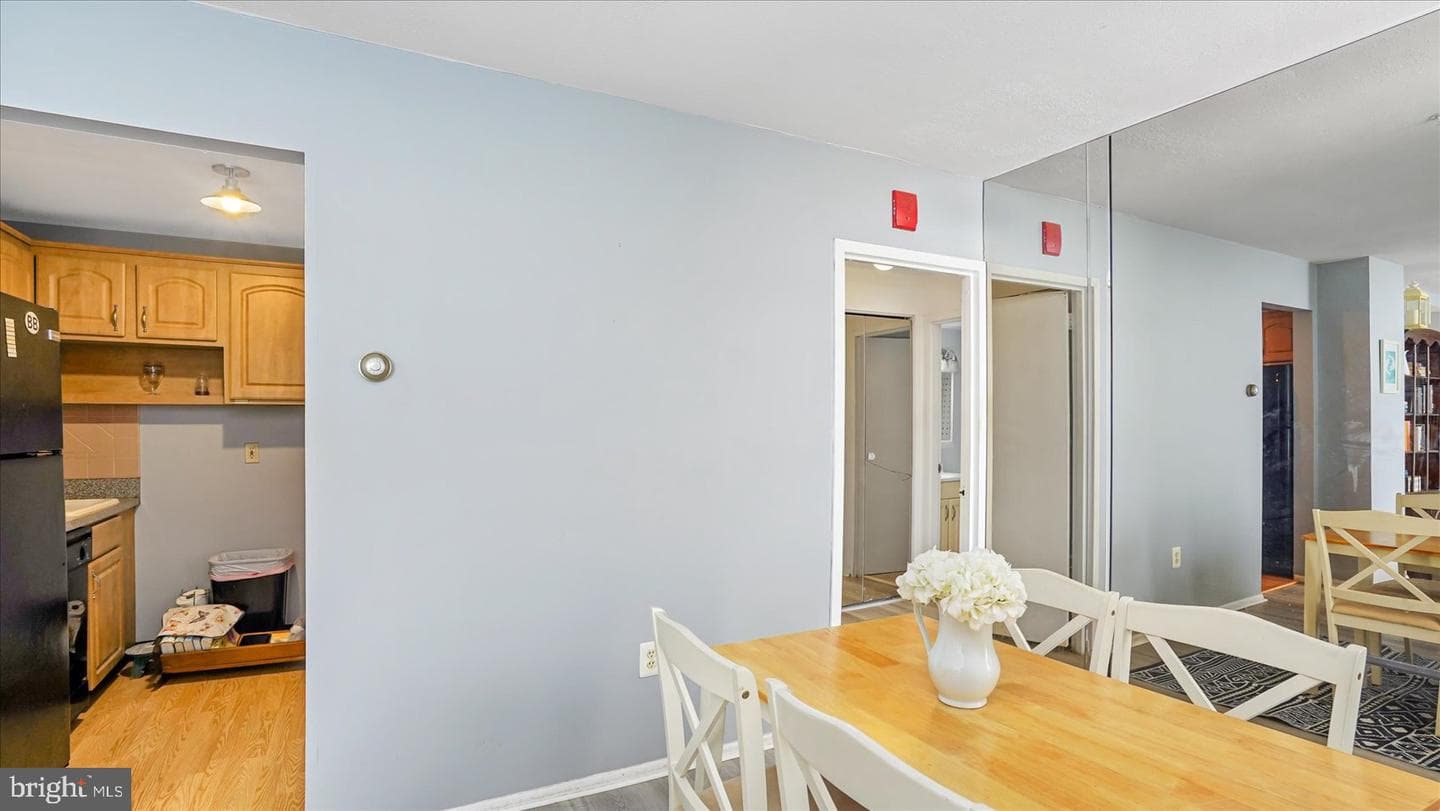 28 Allegheny Avenue #2505 photo 8