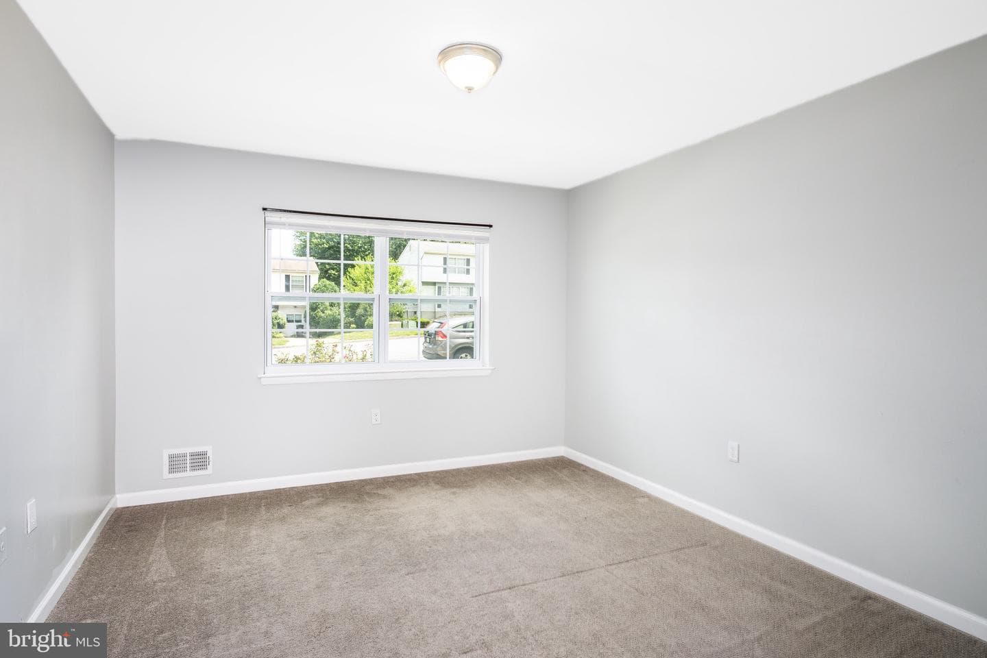 4106 Century Towne Road photo 8