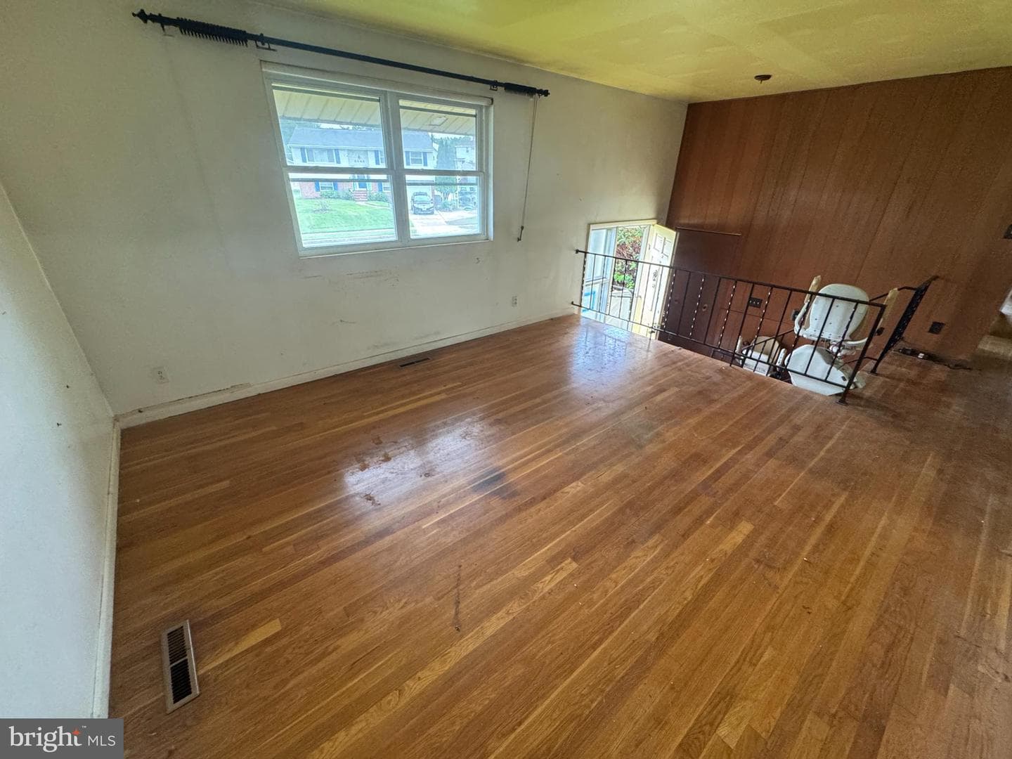 8541 Lucerne Road photo 3