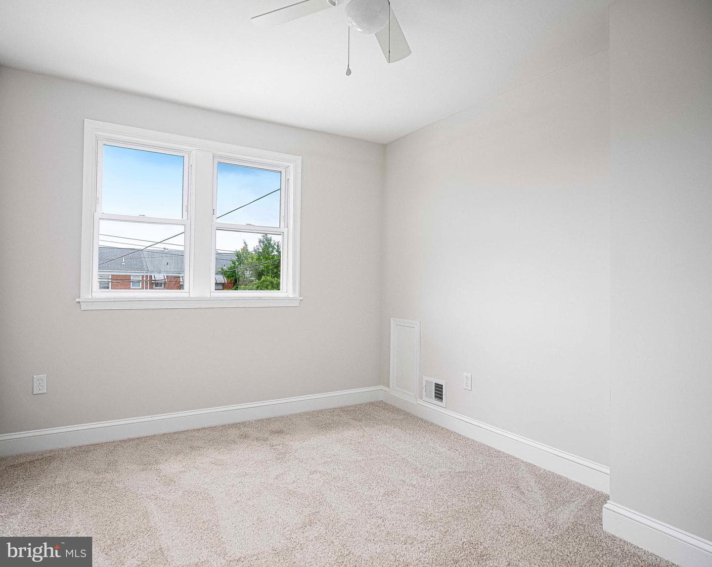 2228 Firethorn Road photo 13