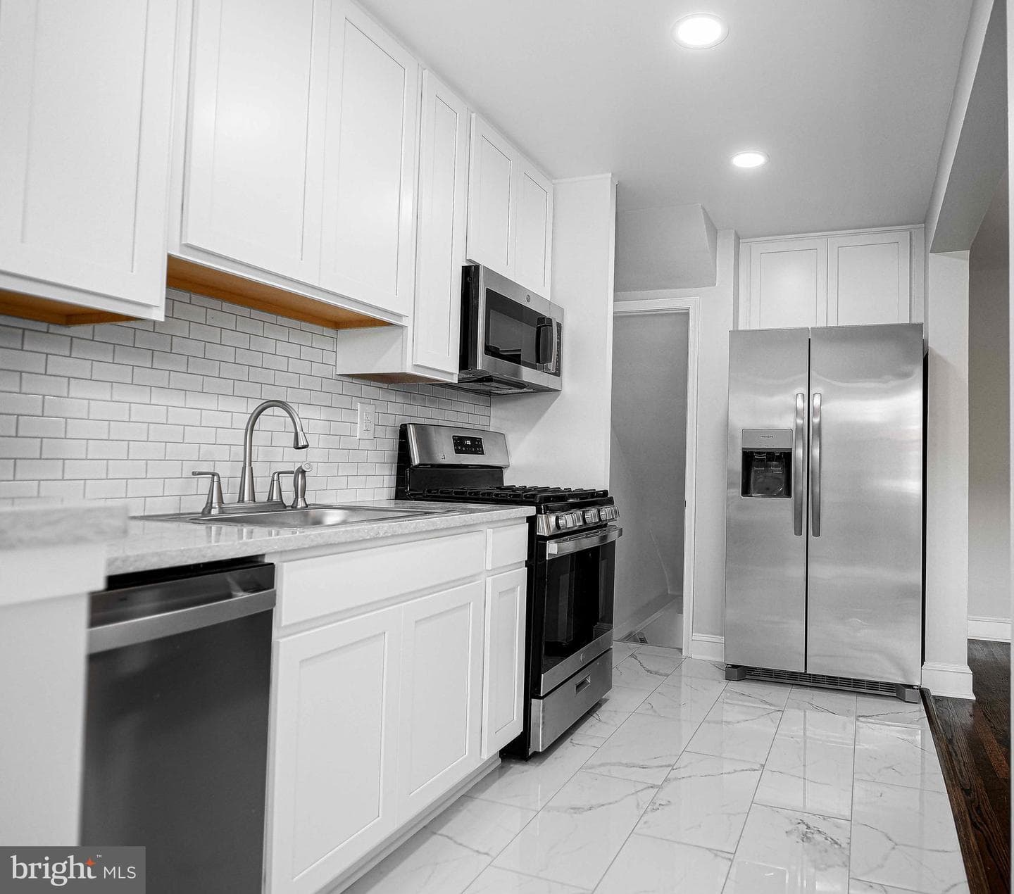 2228 Firethorn Road photo 7