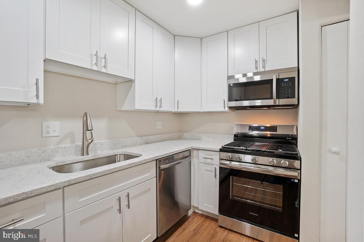 203 Cork Lane #103 photo 11