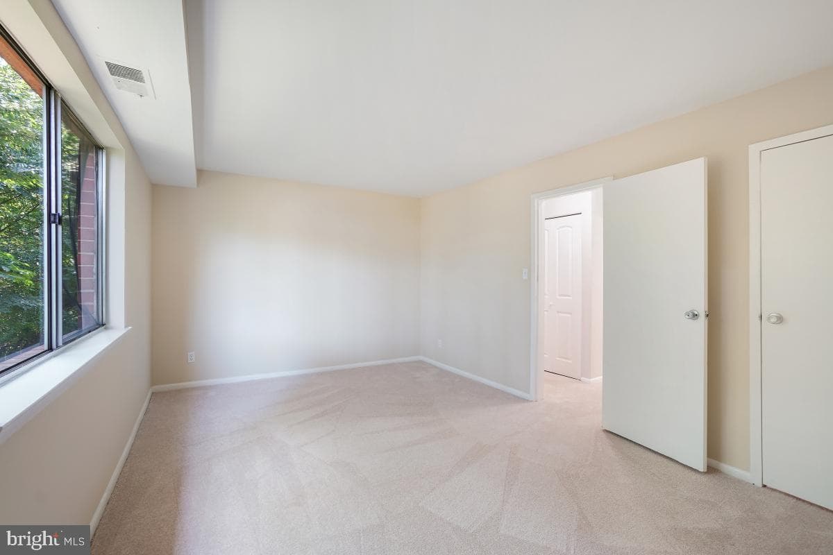 203 Cork Lane #103 photo 22