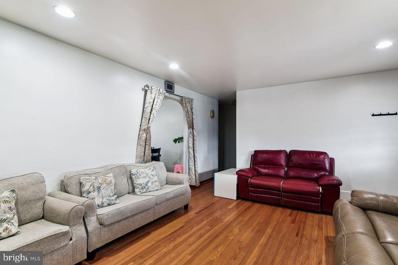 1103 Vernon Avenue photo 29