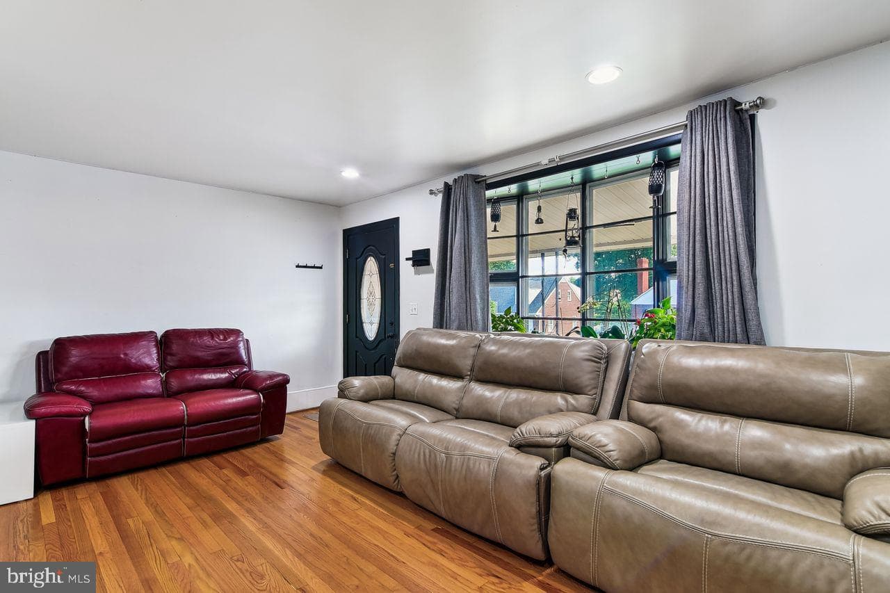 1103 Vernon Avenue photo 30
