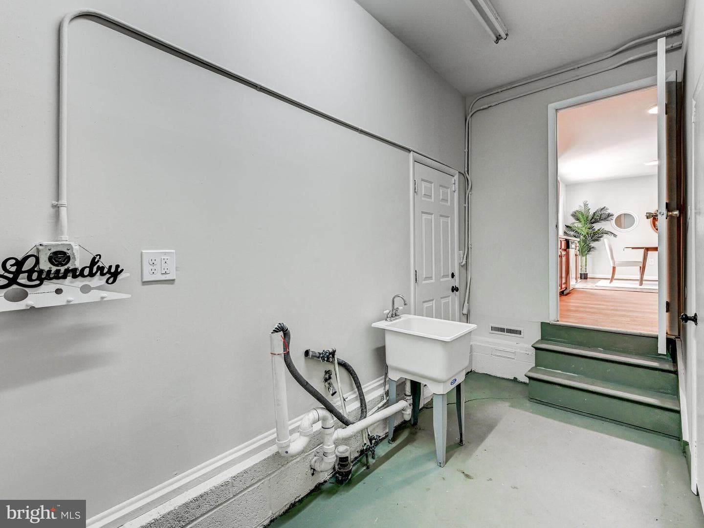 2411 Ruth Avenue photo 29