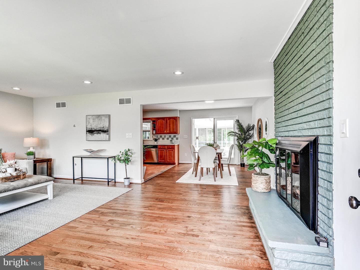2411 Ruth Avenue photo 6