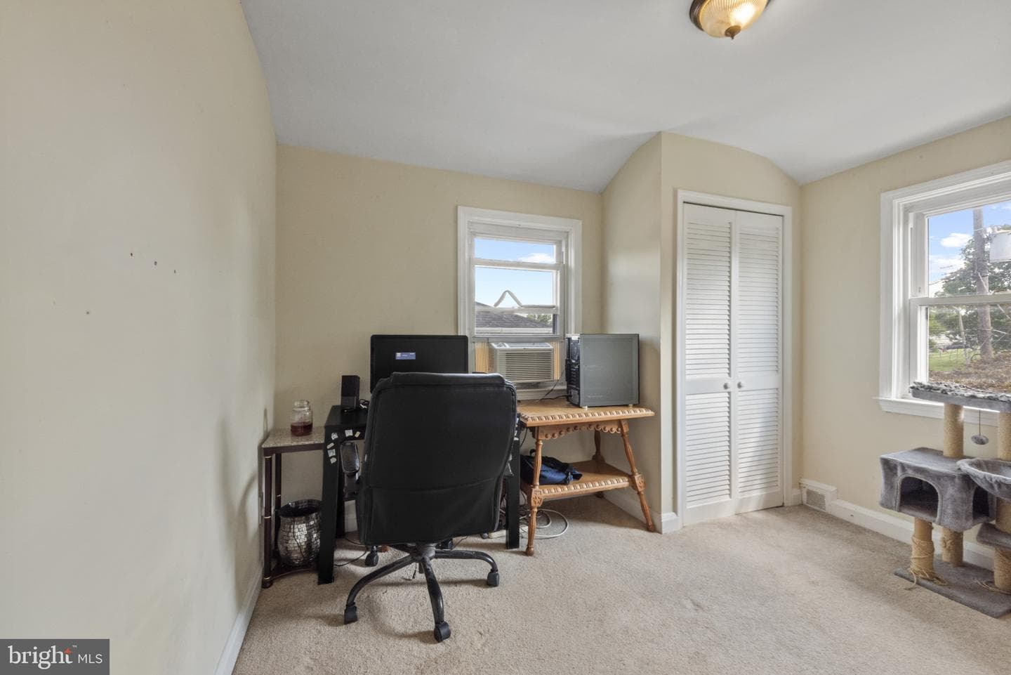1755 Weston Avenue photo 10