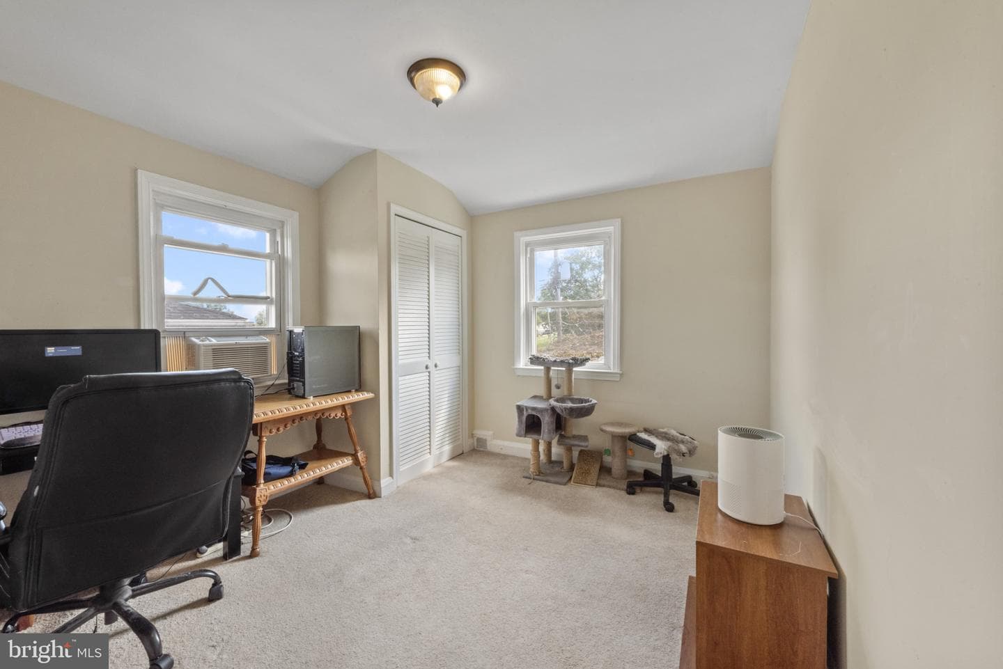 1755 Weston Avenue photo 9