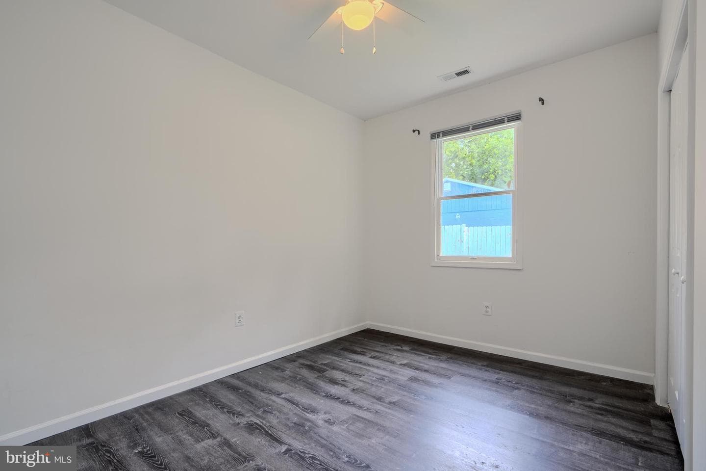 799 Platinum Avenue photo 35