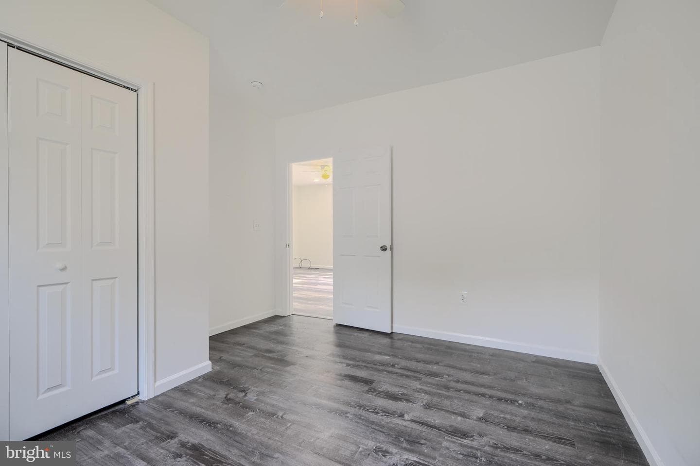 799 Platinum Avenue photo 37
