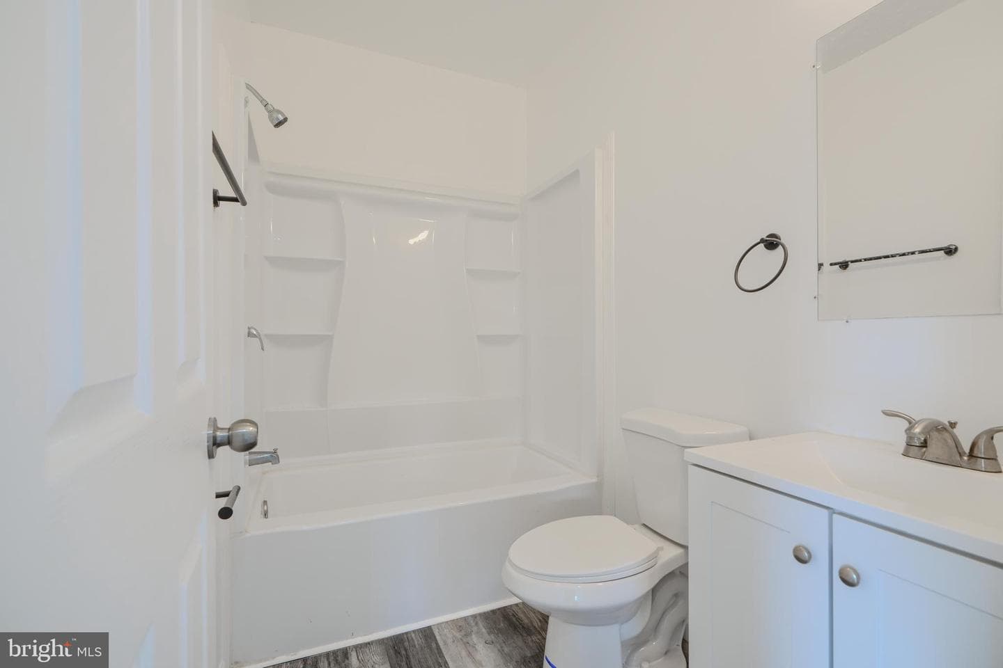 799 Platinum Avenue photo 39