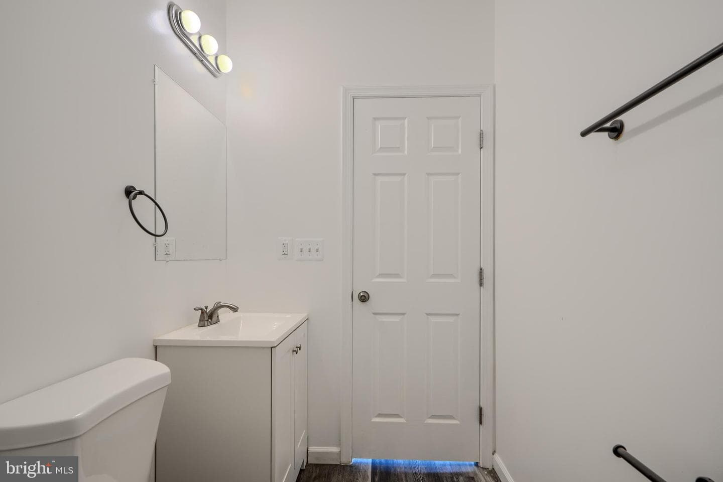 799 Platinum Avenue photo 41