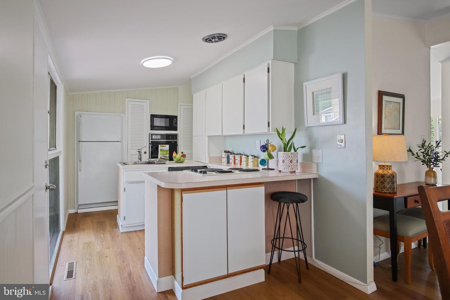 8412 Winands Road photo 9
