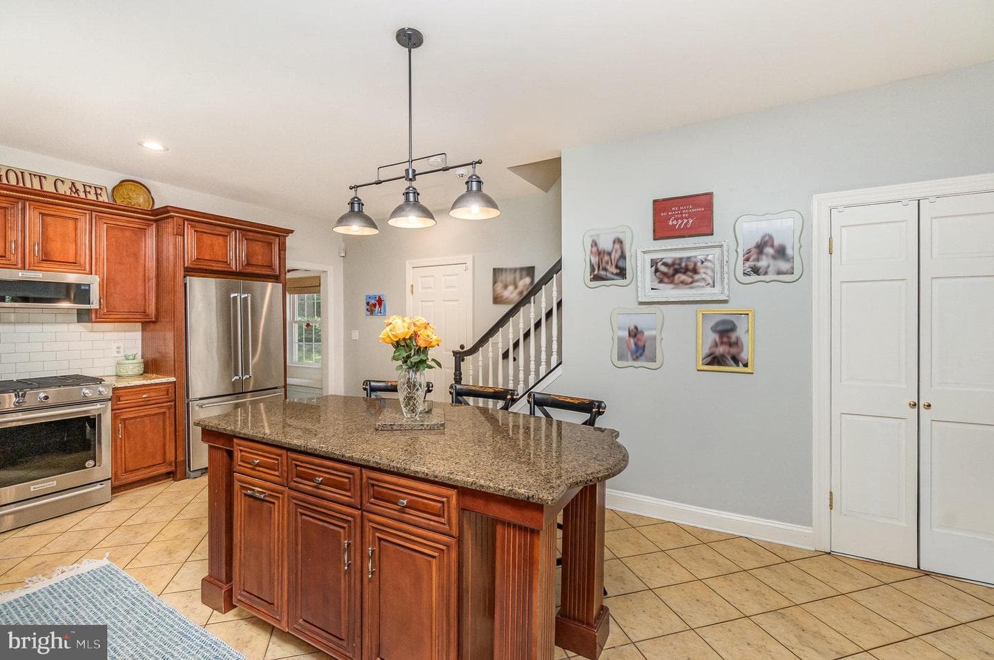 2324 Blue Mount Road photo 18