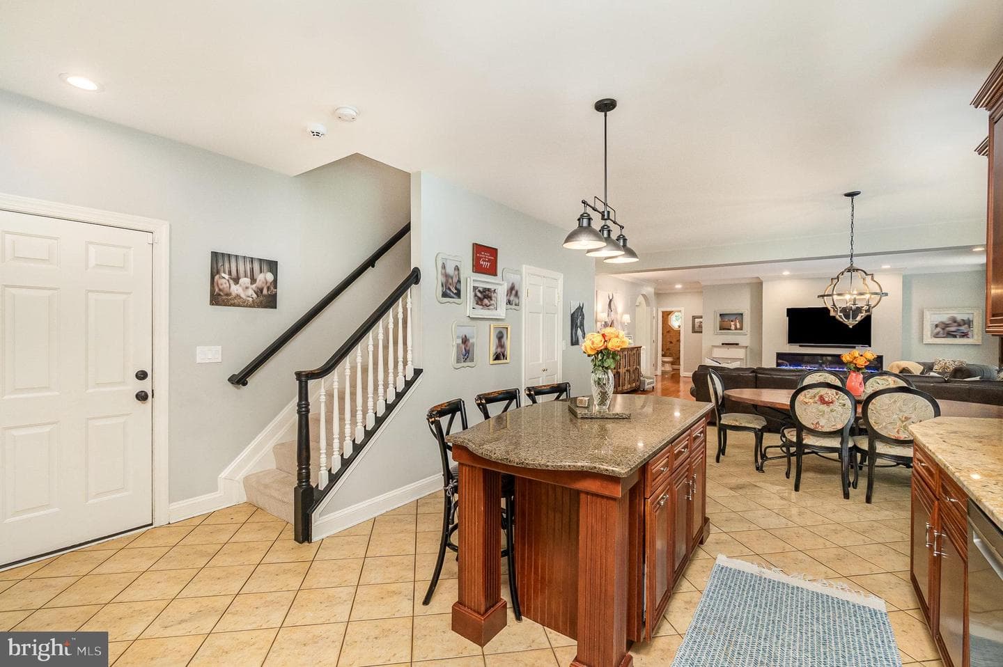 2324 Blue Mount Road photo 20
