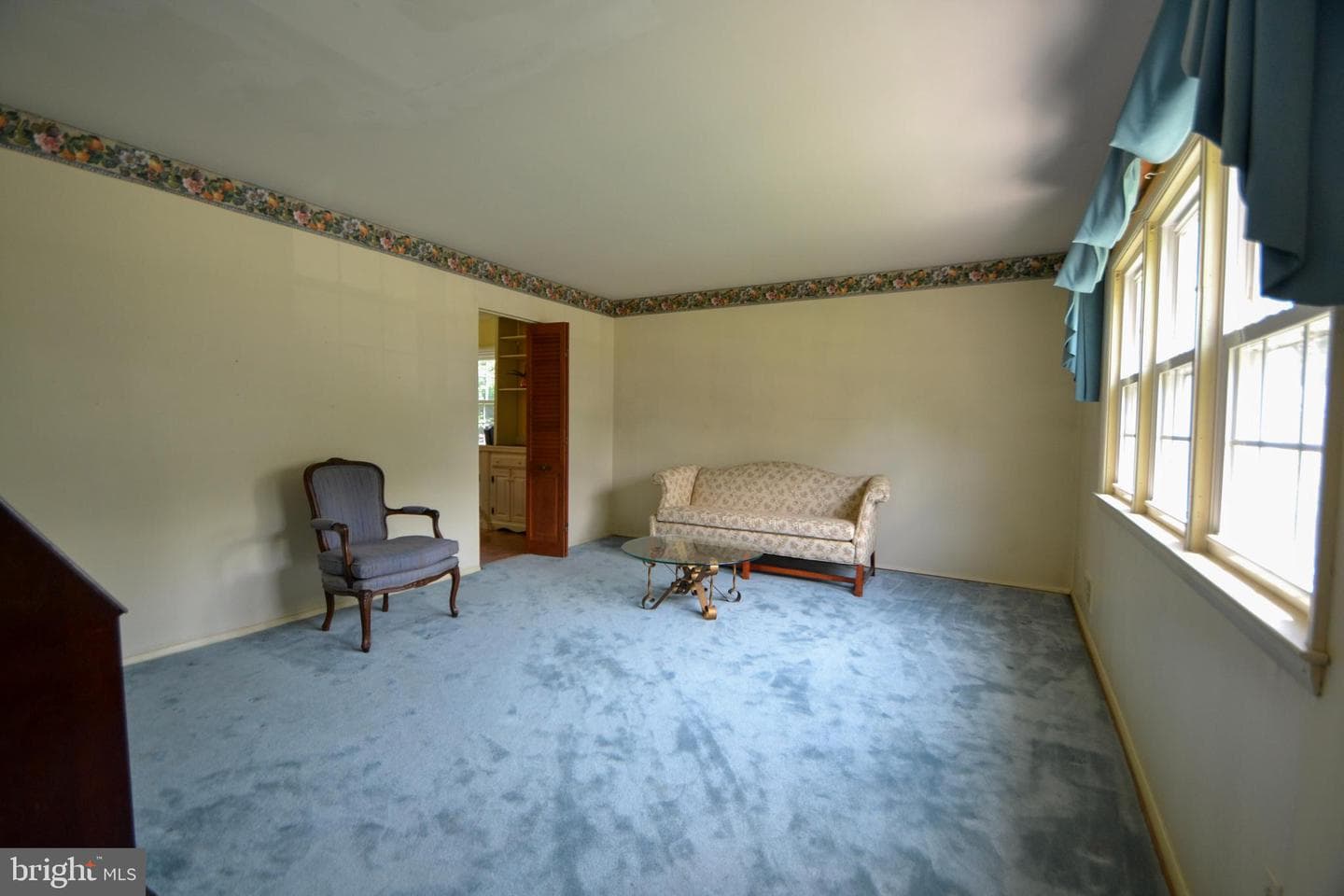 6 Pleasant Brook Court photo 3