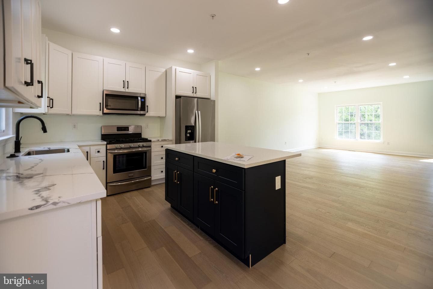 11904 White Heather Road photo 7