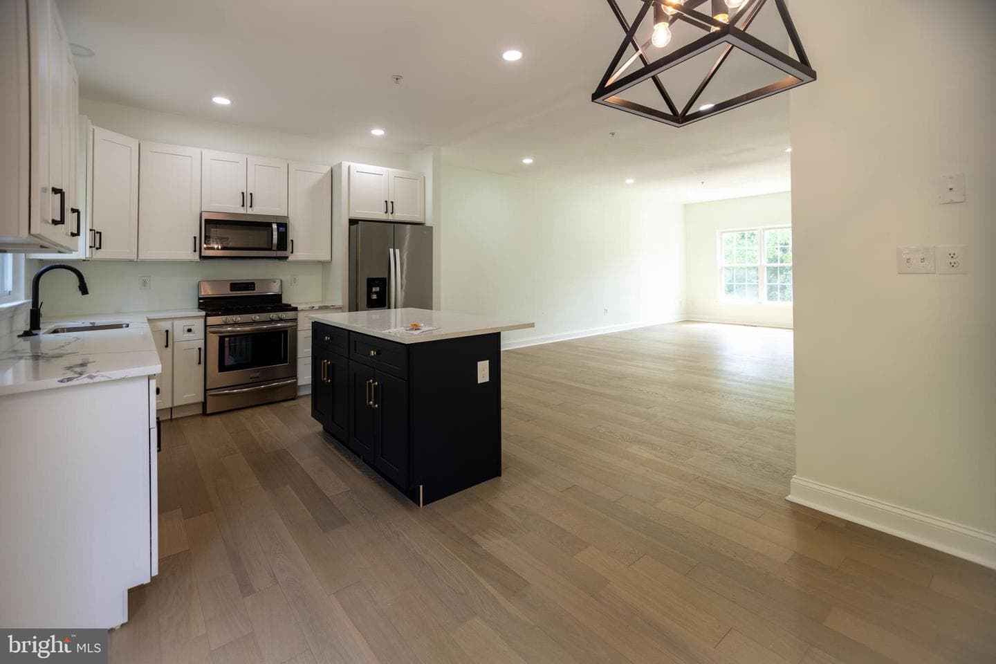 11904 White Heather Road photo 8