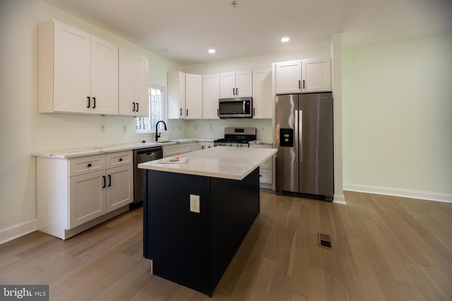 11904 White Heather Road photo 9