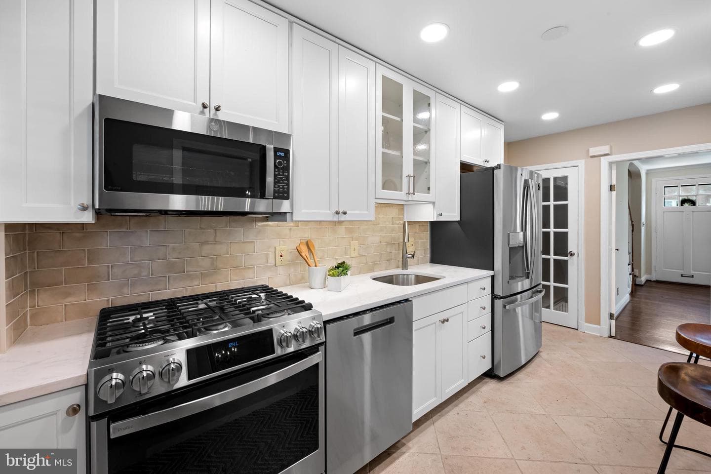 210 Stanmore Road photo 14