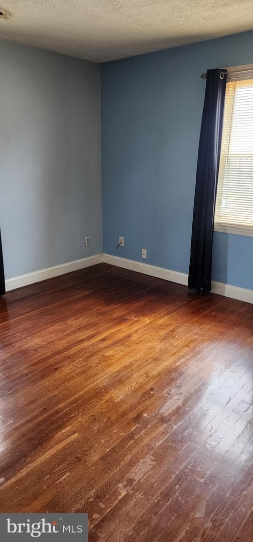 541 Woodlynn Terrace photo 3