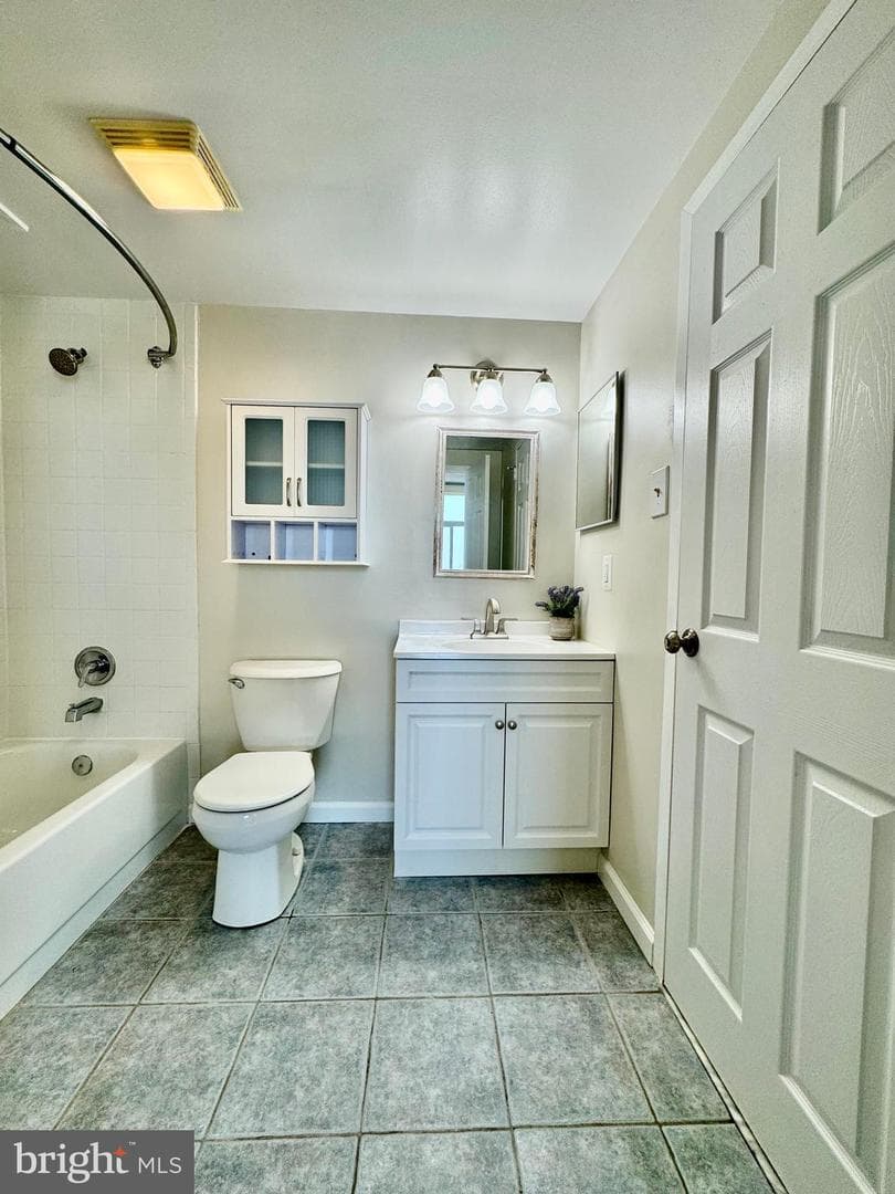 28 Allegheny Avenue #2203 photo 16