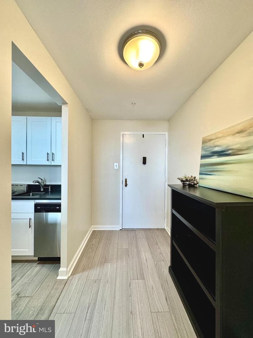 28 Allegheny Avenue #2203 photo 4