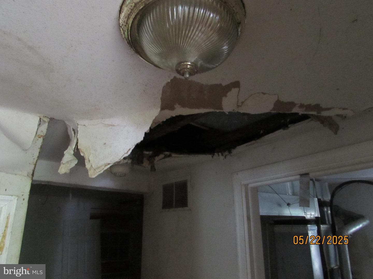 2502 Parkview Drive photo 2
