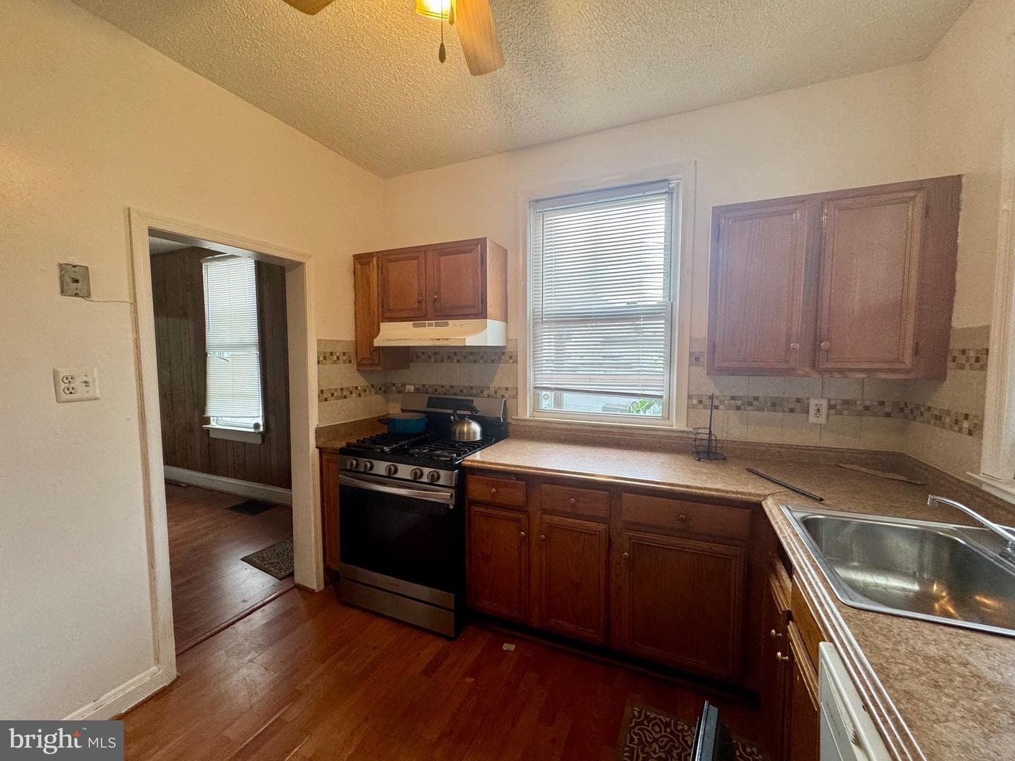 177 Winters Lane photo 5