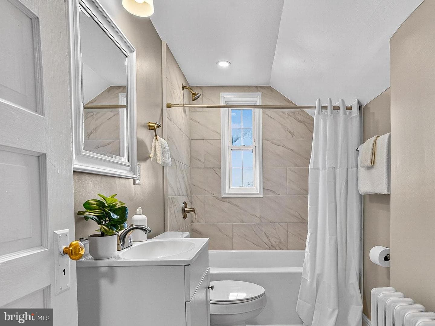107 E Overlea Avenue E photo 20
