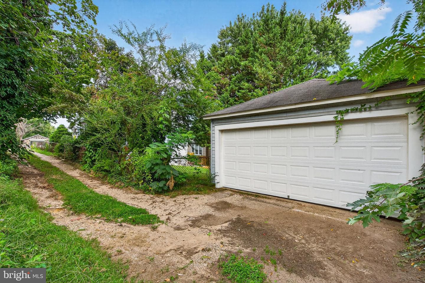 107 E Overlea Avenue E photo 25