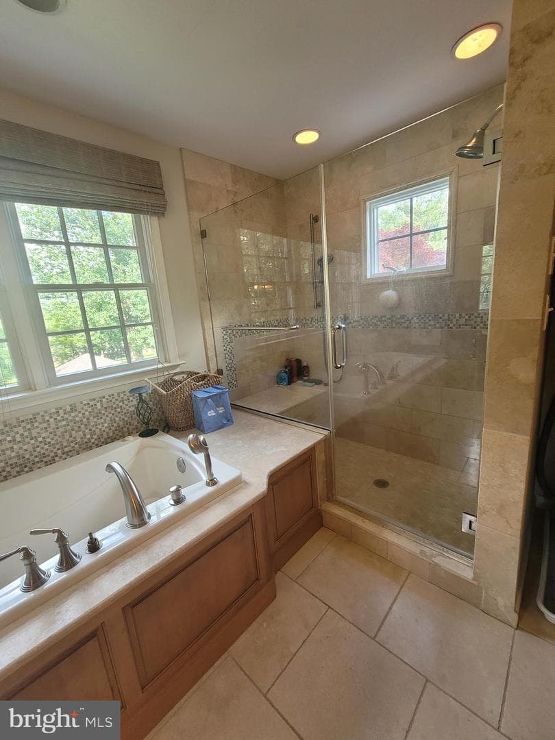 2424 Stanwick Road photo 35