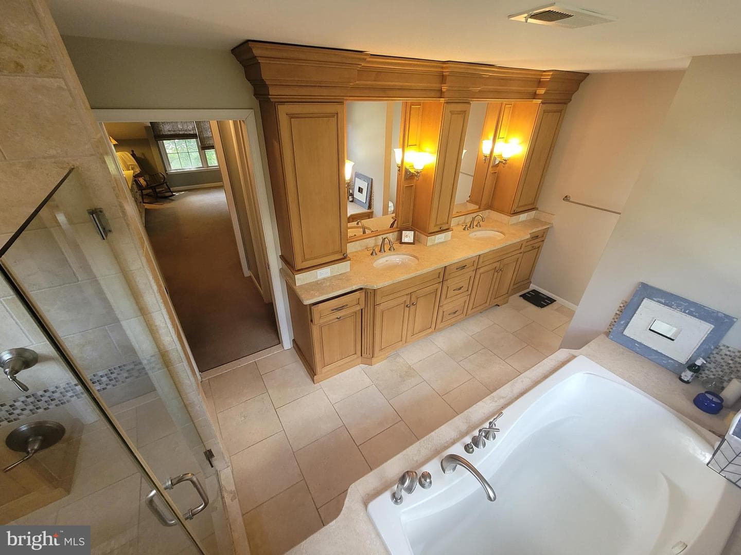 2424 Stanwick Road photo 36