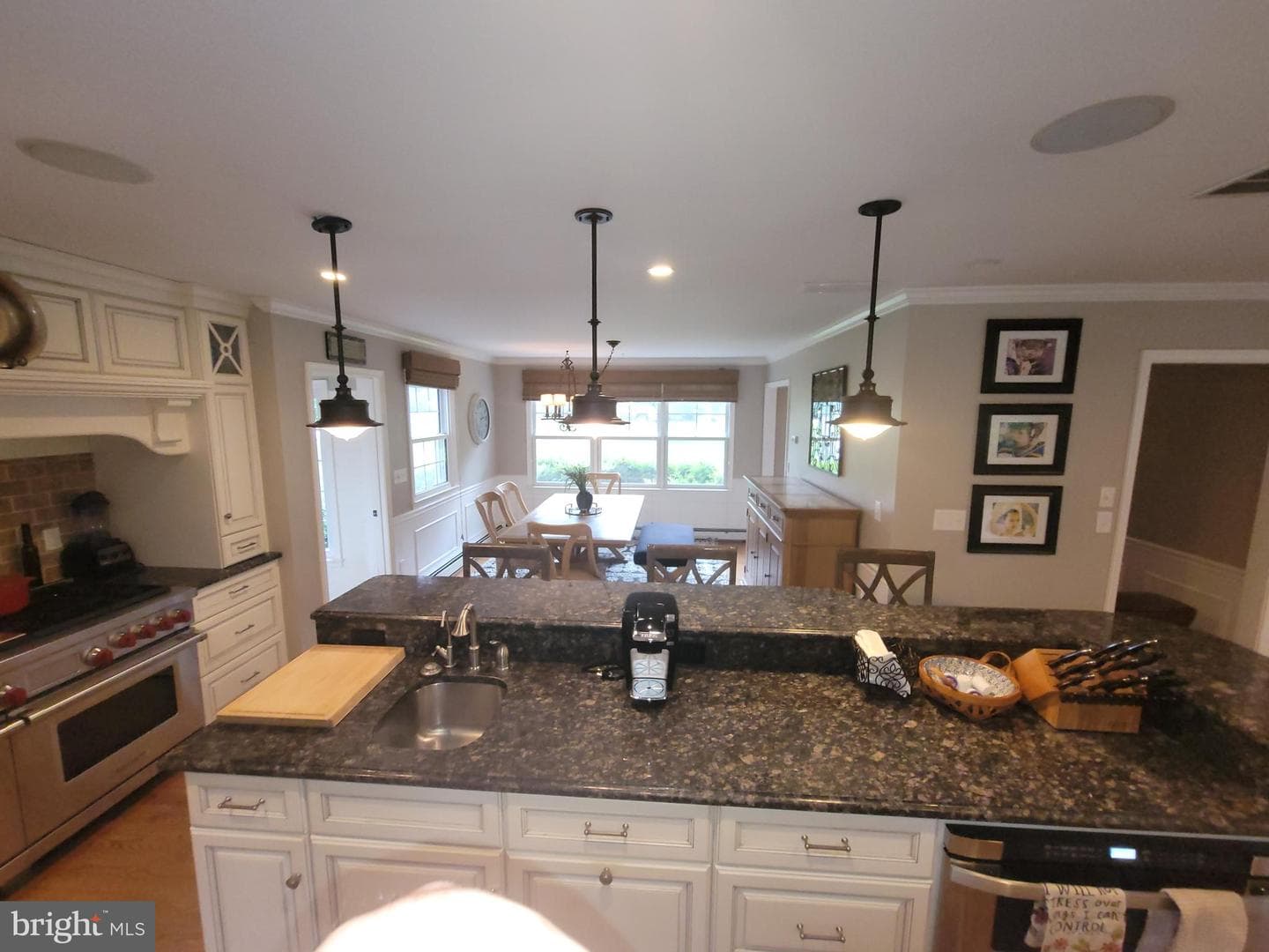 2424 Stanwick Road photo 5