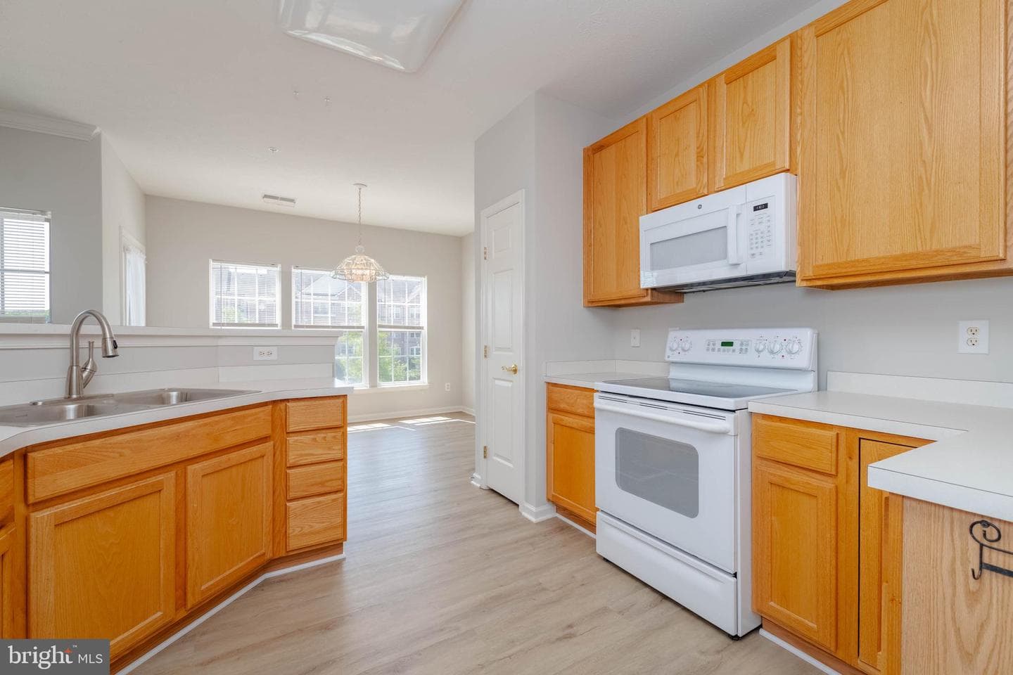 4502 Dunton Terrace #unit J photo 14