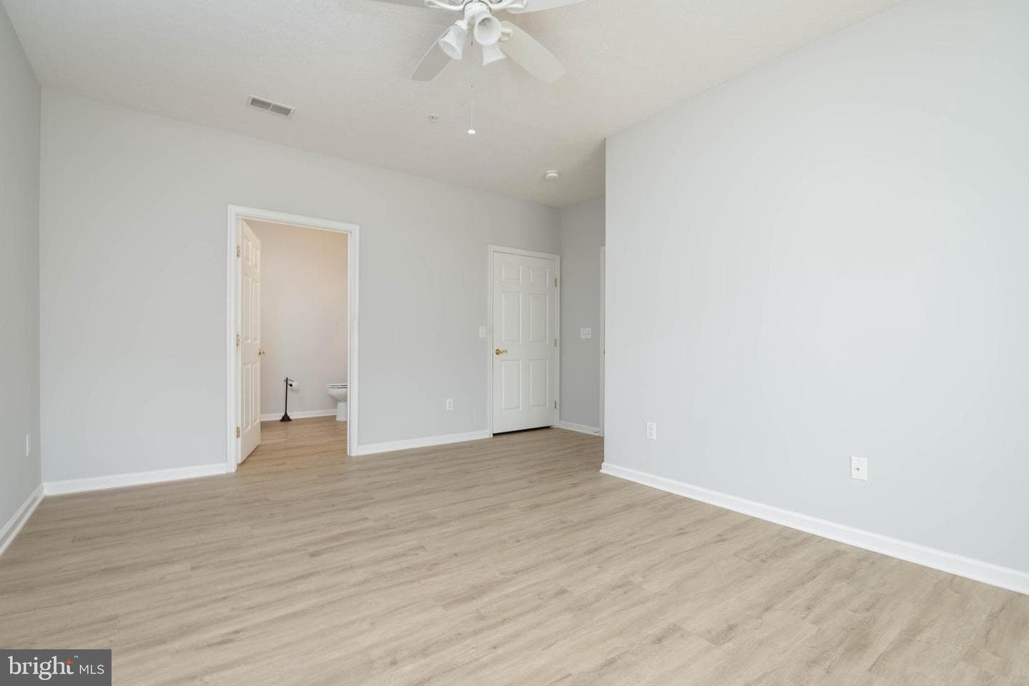 4502 Dunton Terrace #unit J photo 18