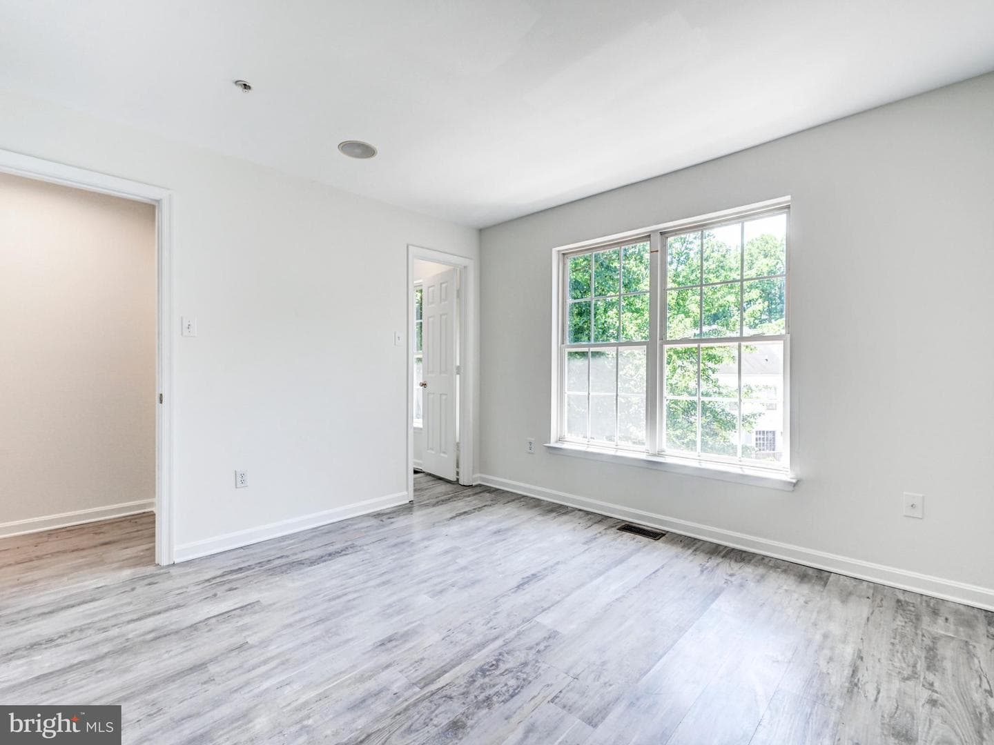 9867 Bon Haven Lane photo 17