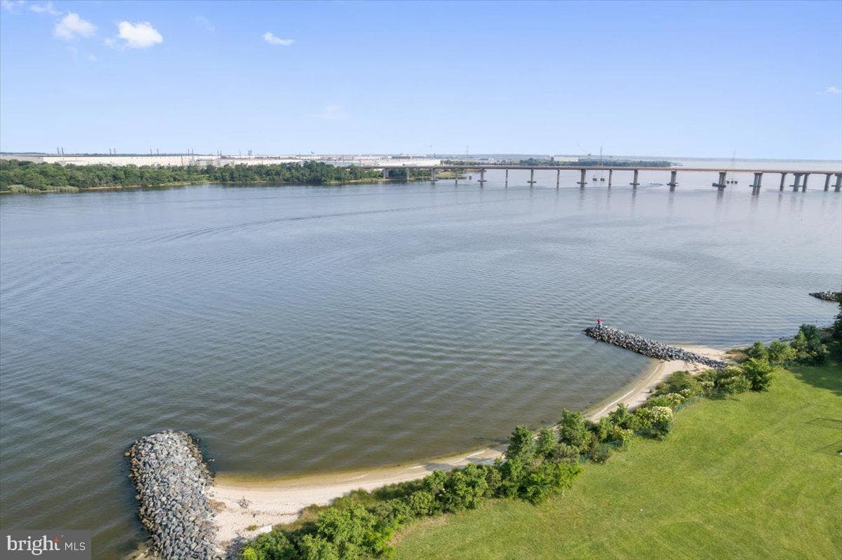 8255 Longpoint Road photo 4