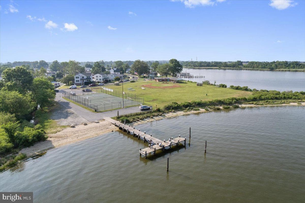 8255 Longpoint Road photo 6