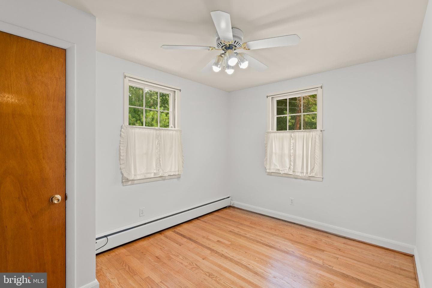 825 Fairway Avenue photo 17
