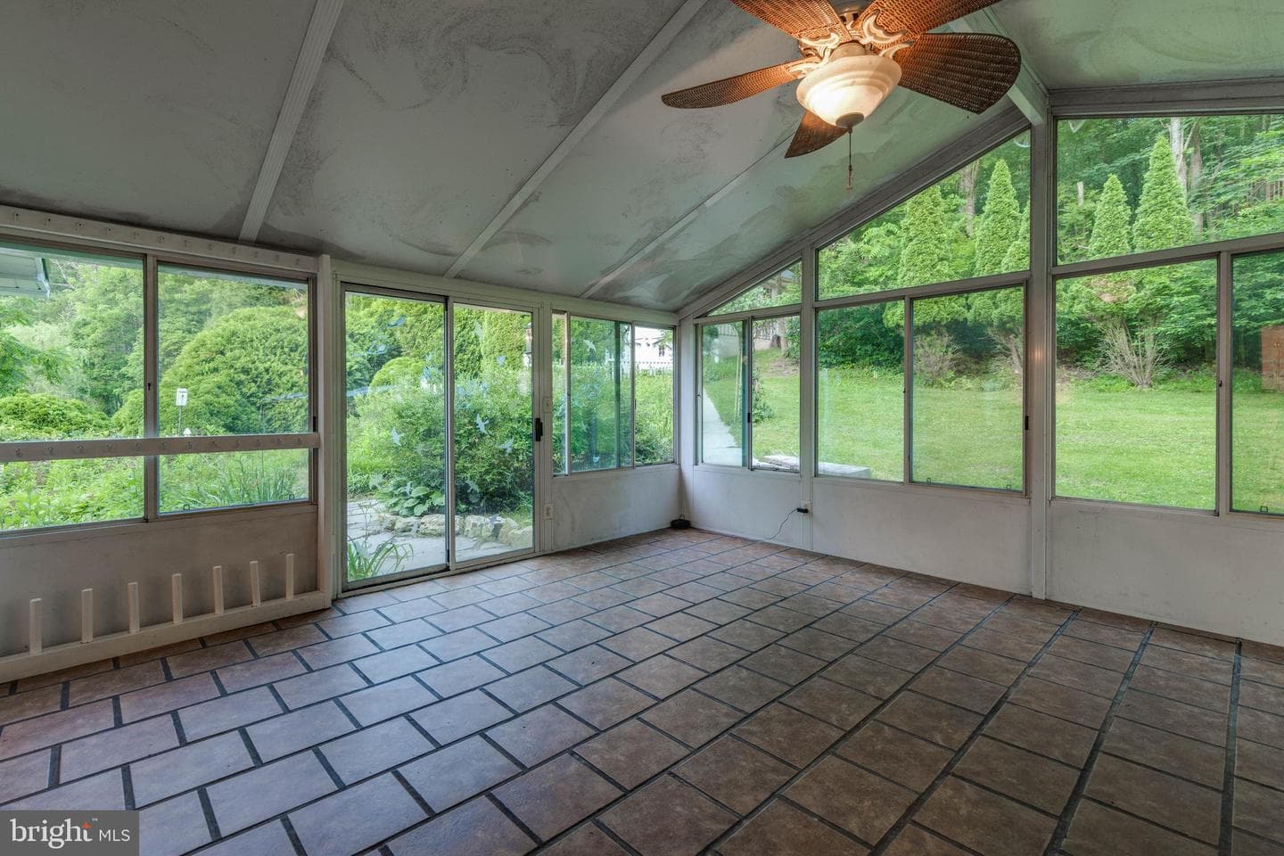 1801 Stringtown Road photo 10