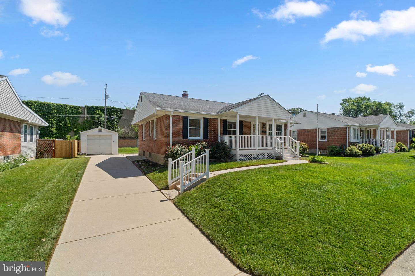 1028 Marleigh Circle photo 2