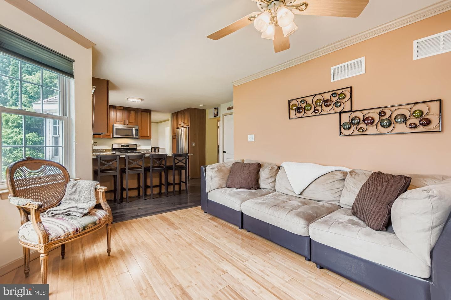 2618 Luiss Deane Drive photo 12