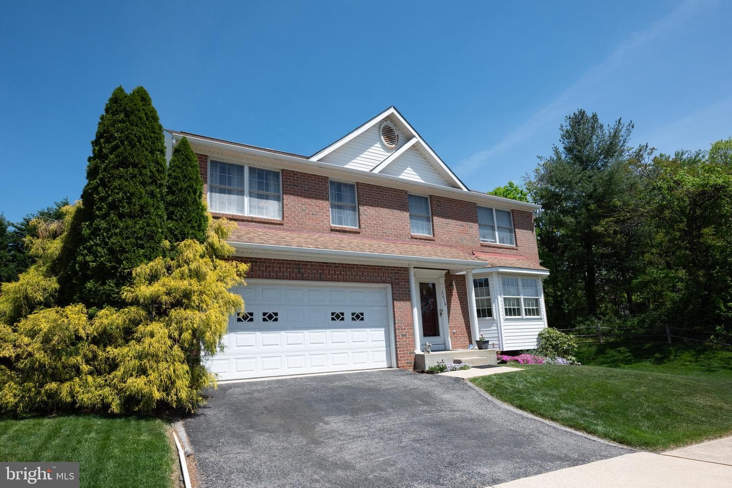 2618 Luiss Deane Drive photo 2