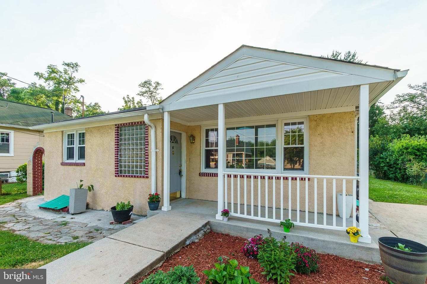 6 Carroll Road photo 2
