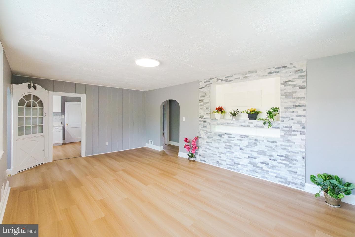 6 Carroll Road photo 3