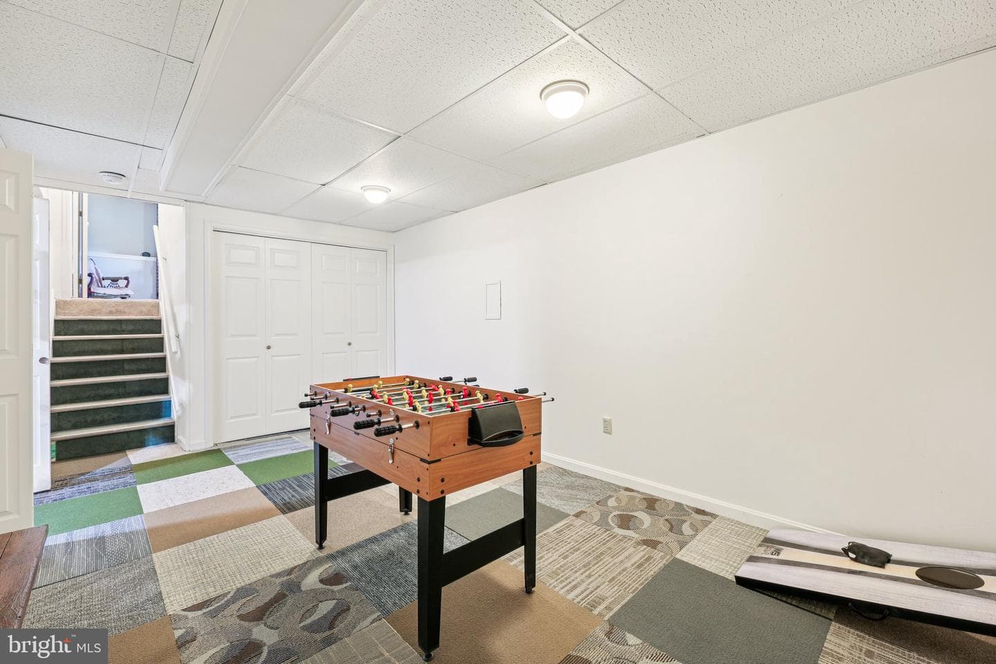8 Yew Court photo 15