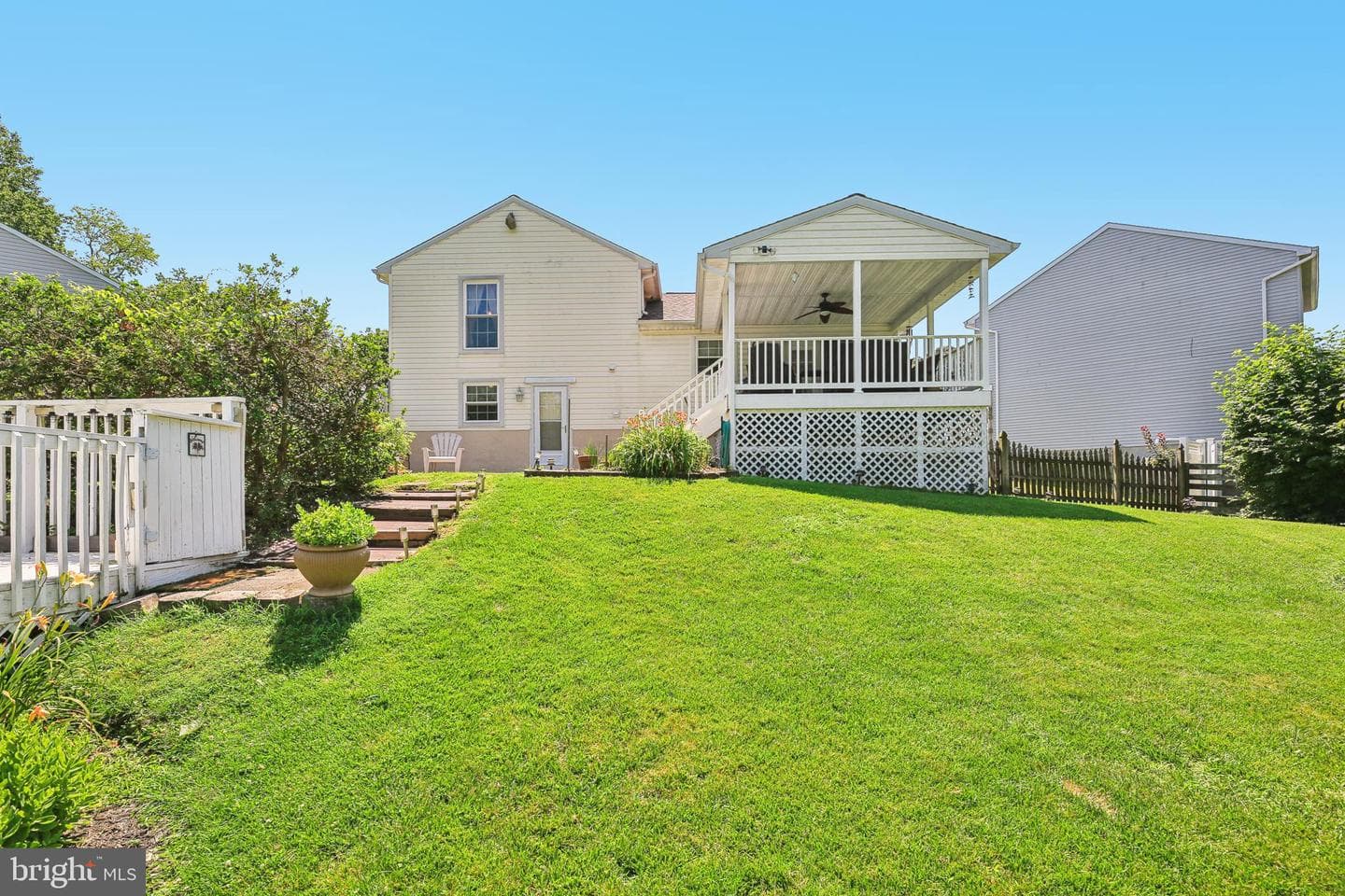 8 Yew Court photo 20